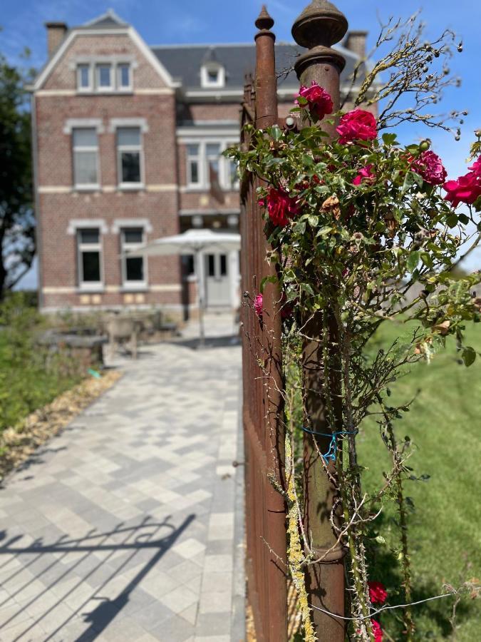 B&B Het Notarishuis - Authentiek Verblijf Nabij Maastricht Вурен Экстерьер фото