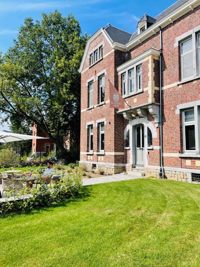 B&B Het Notarishuis - Authentiek Verblijf Nabij Maastricht Вурен Экстерьер фото