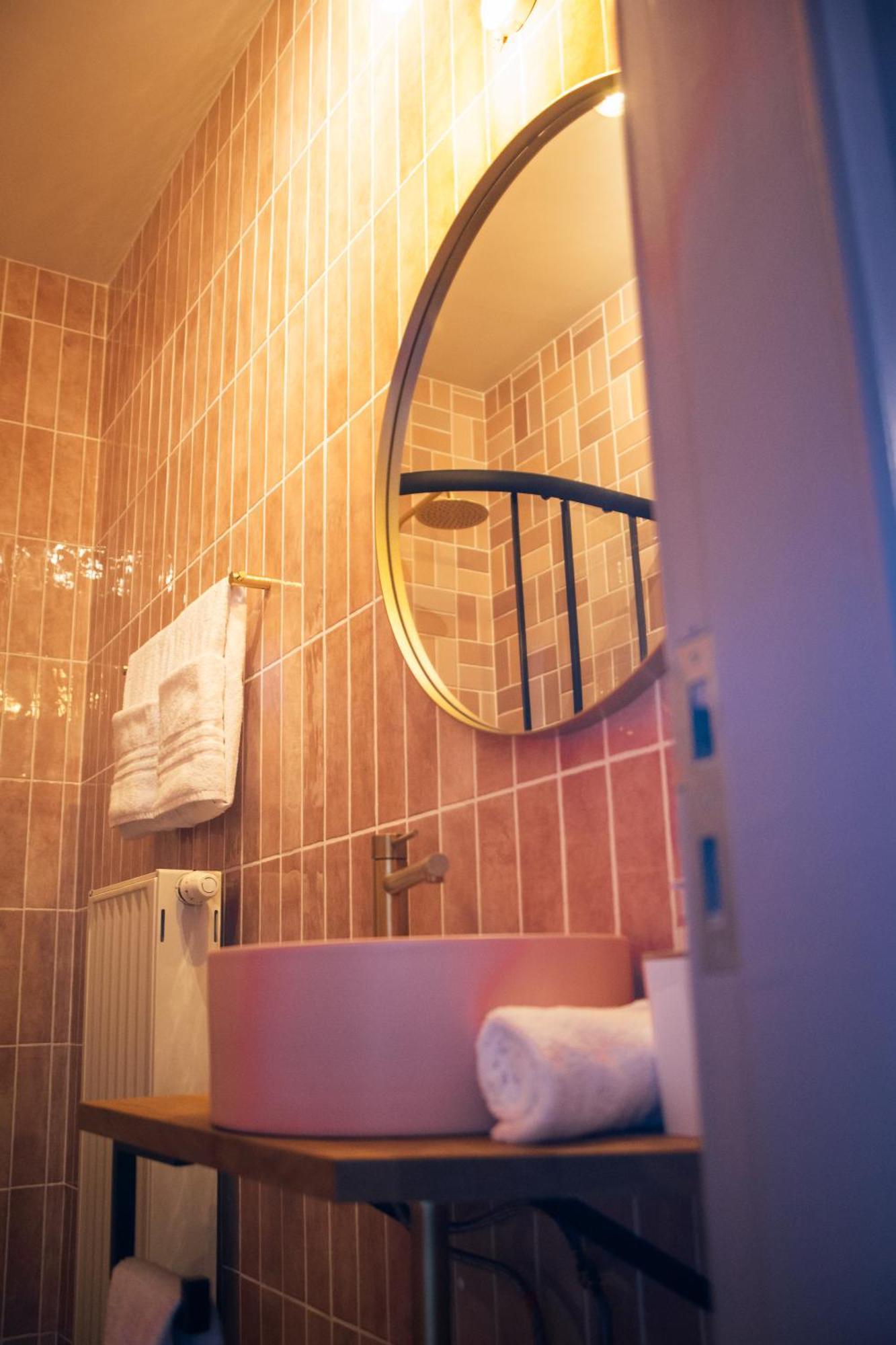 B&B Het Notarishuis - Authentiek Verblijf Nabij Maastricht Вурен Экстерьер фото