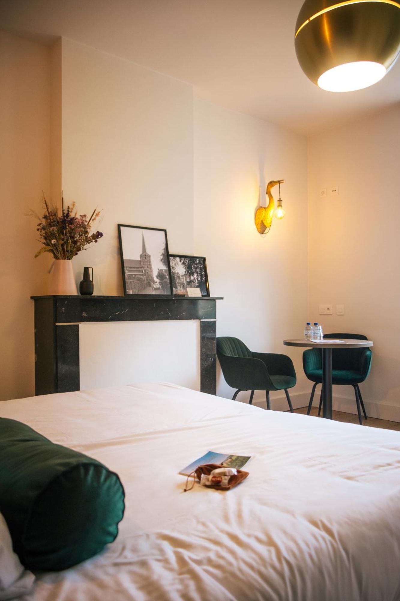 B&B Het Notarishuis - Authentiek Verblijf Nabij Maastricht Вурен Экстерьер фото