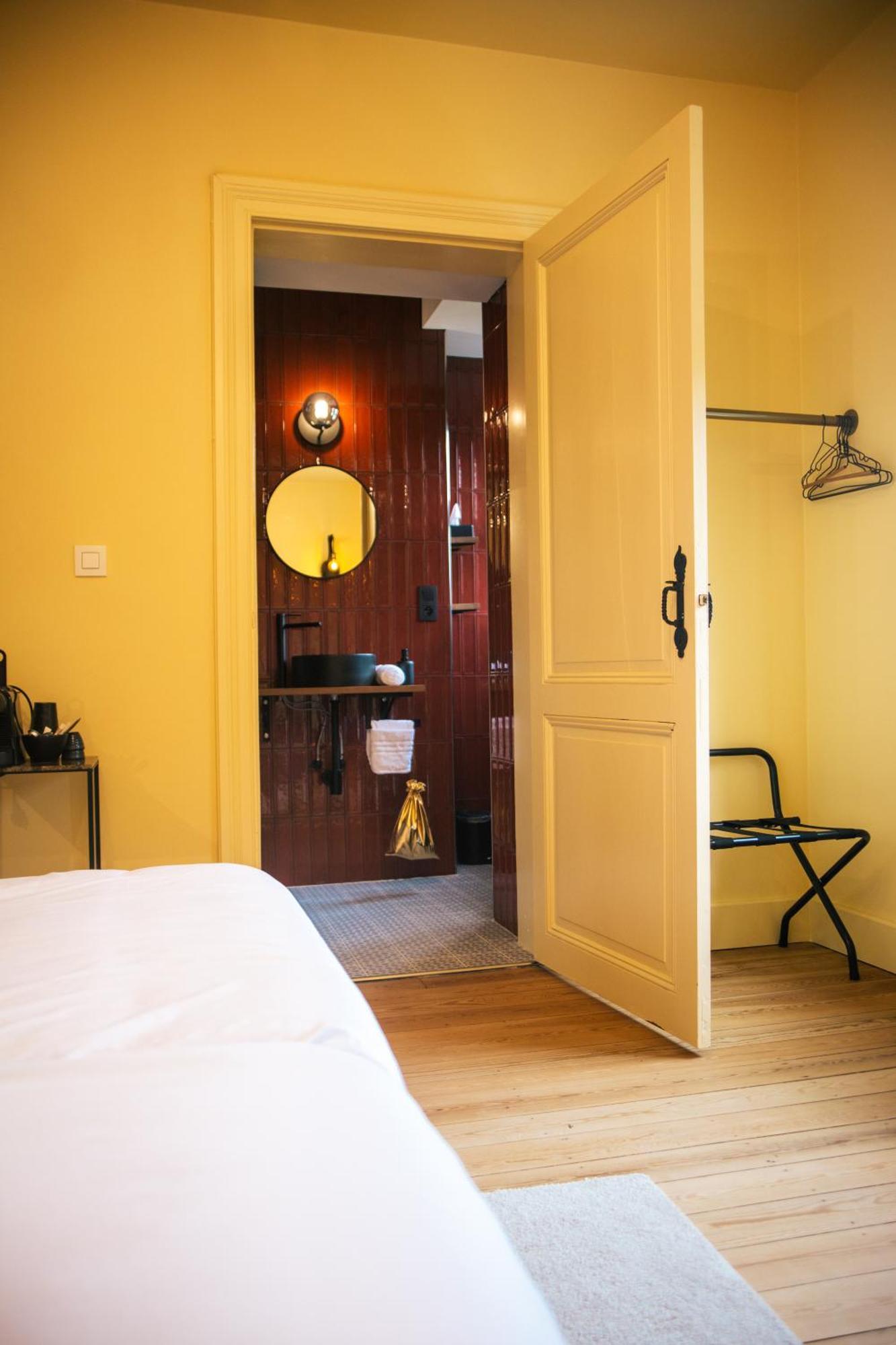 B&B Het Notarishuis - Authentiek Verblijf Nabij Maastricht Вурен Экстерьер фото